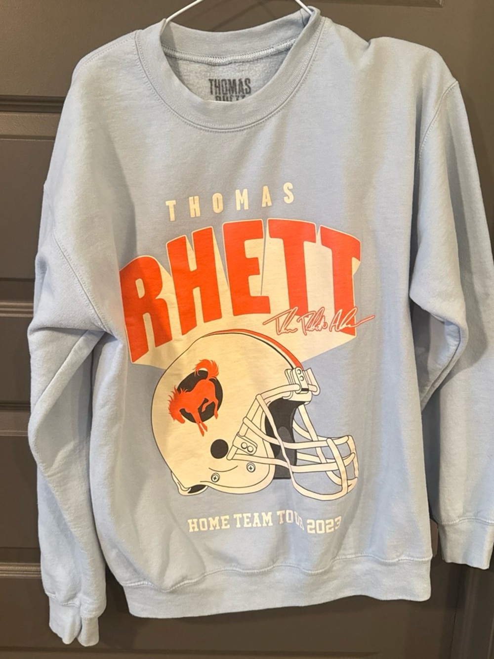 Thomas Rhett Home Team Tour 2023 Light Blue Football Helmet Crewneck Sweater M